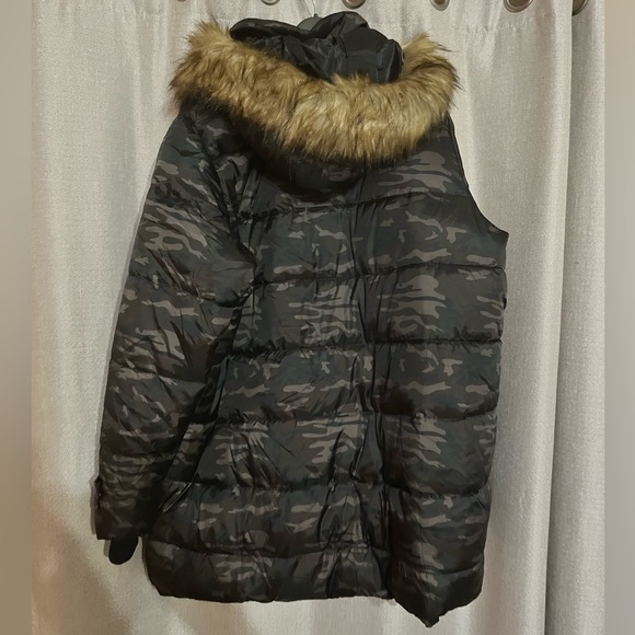 NWT Lane Bryant Faux Fur Hooded Ski Parka 18/20 - Picture 4 of 4